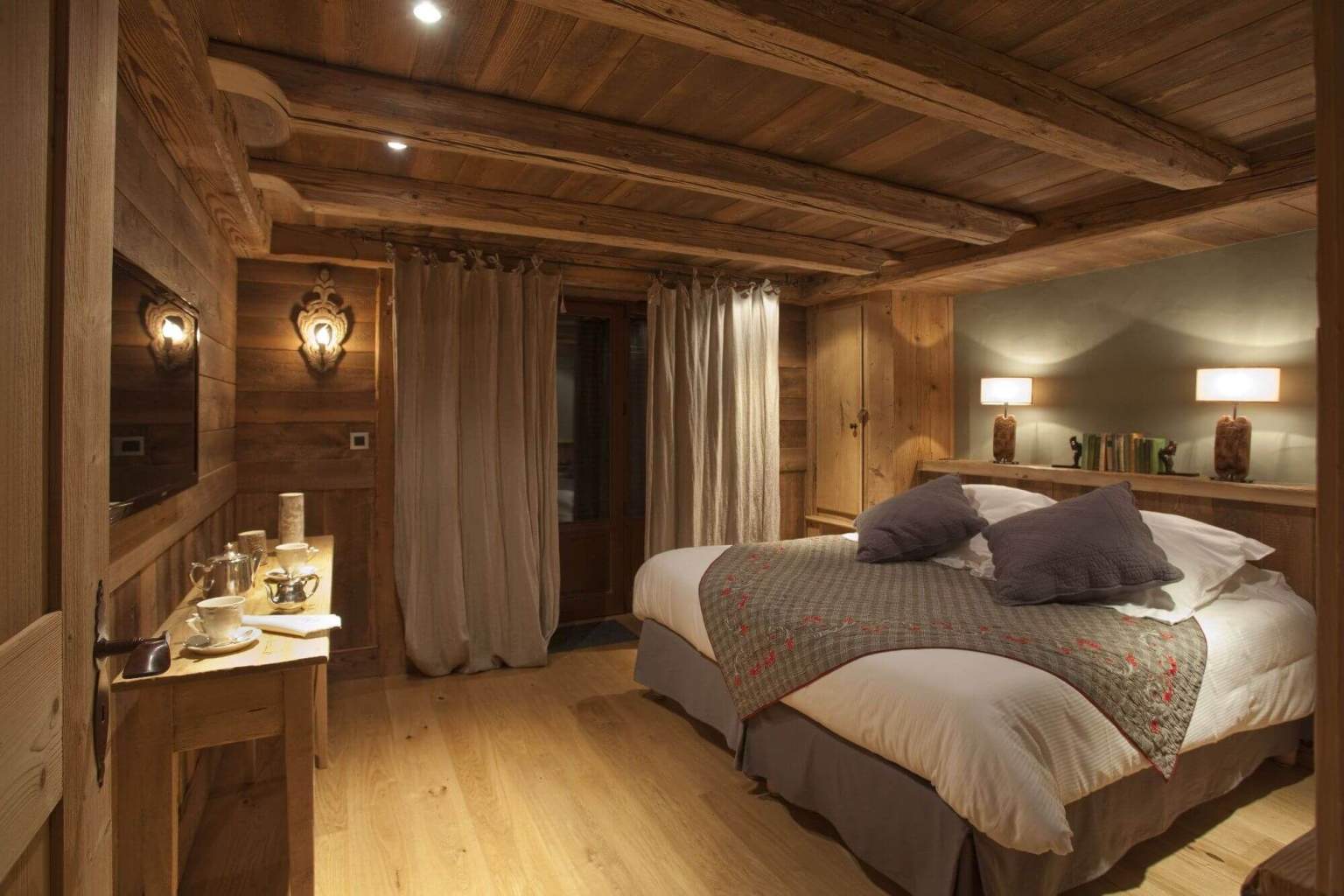 HAUTE SAVOIE CHALET SUITE 